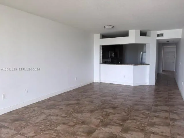 10730 NW 66th St #403 Doral, FL 33178