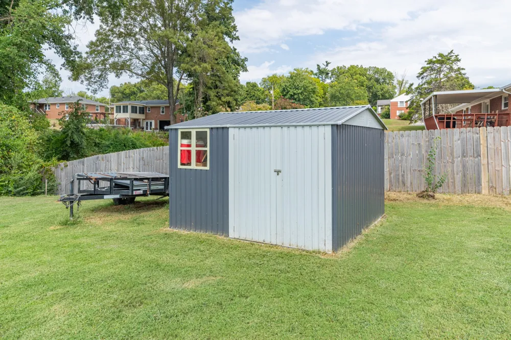 201 N Hardin Dr Columbia, TN 38401