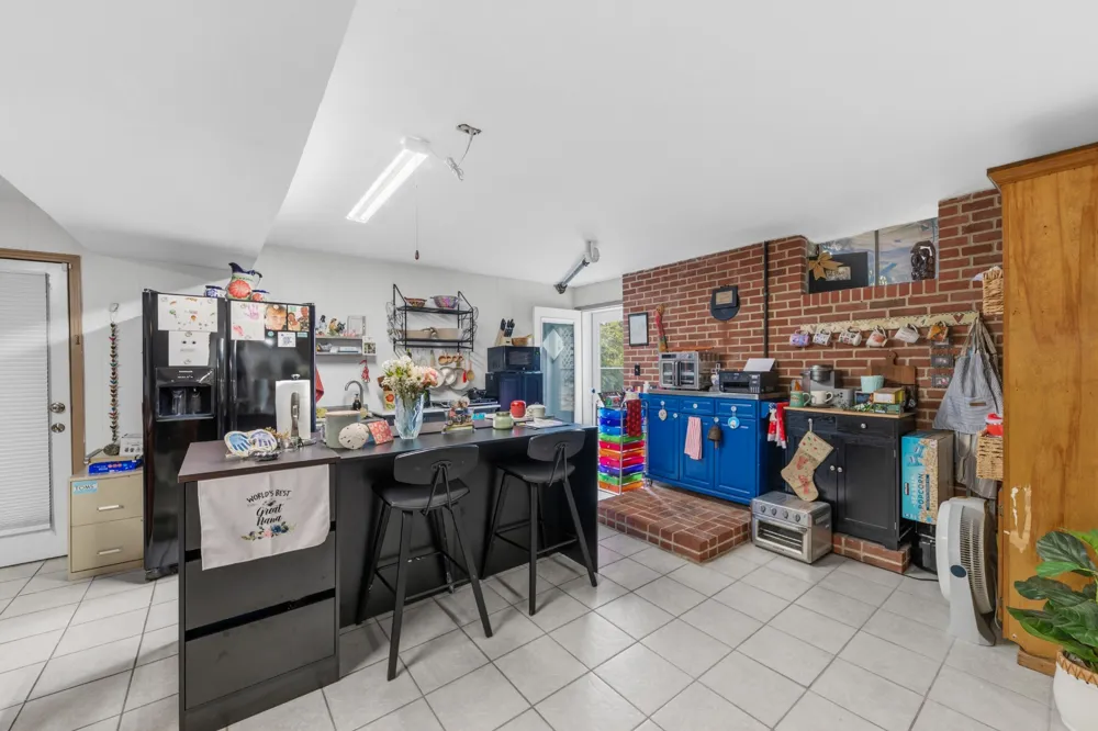 201 N Hardin Dr Columbia, TN 38401