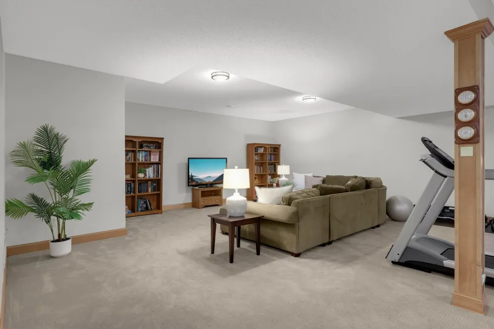 1085 Parkview Lane Victoria, MN 55386