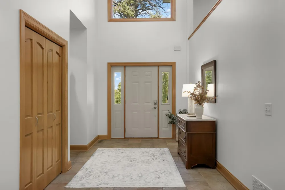 1085 Parkview Lane Victoria, MN 55386