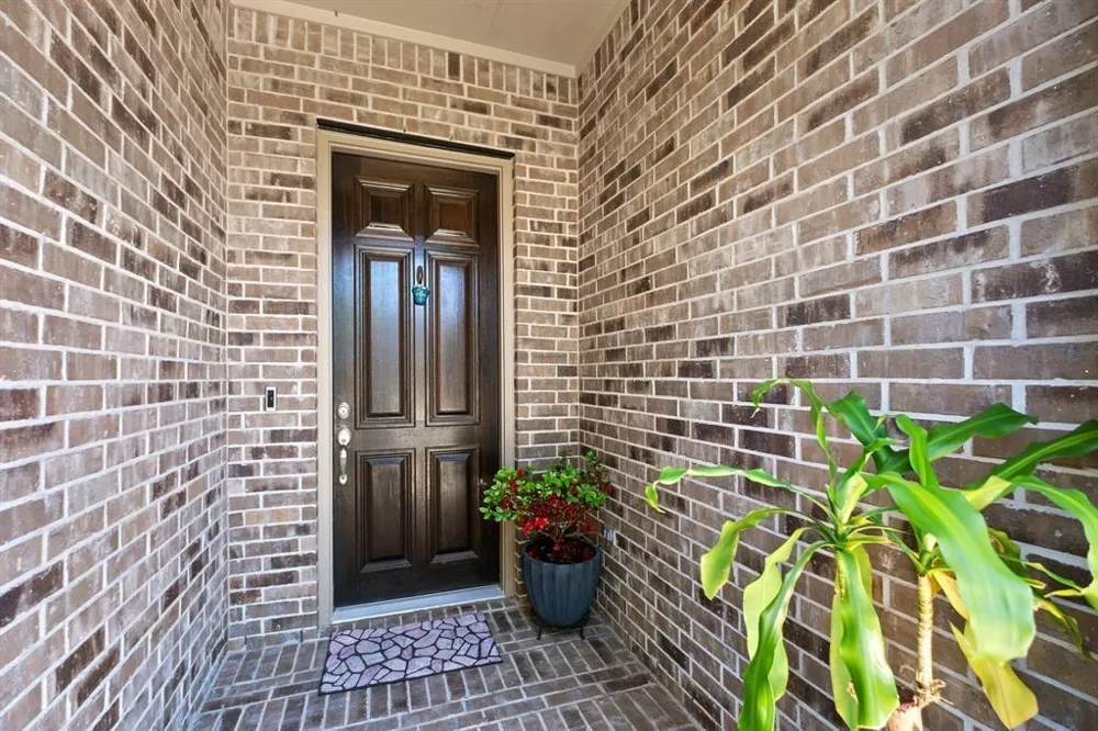 4911 Thunder Creek Lane Sugar Land, TX 77479