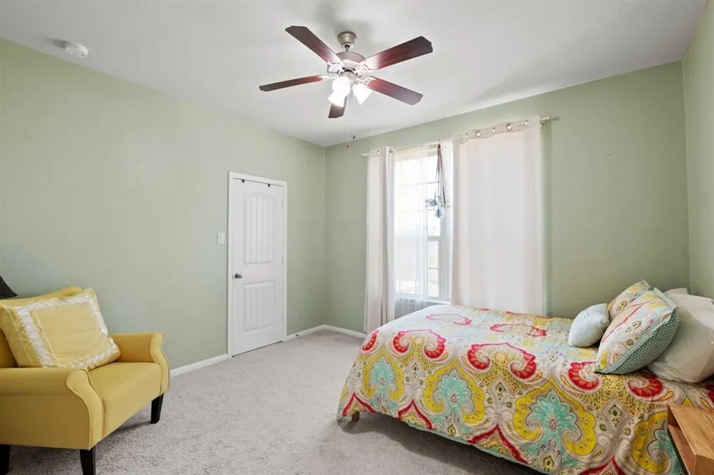 4911 Thunder Creek Lane Sugar Land, TX 77479
