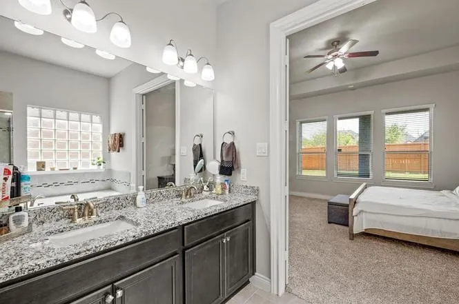 4911 Thunder Creek Lane Sugar Land, TX 77479