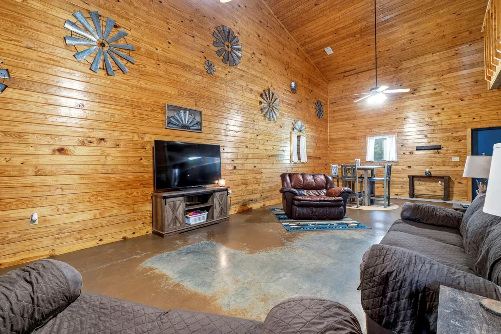 1239 Tony Peebles Road Livingston, TX 77351