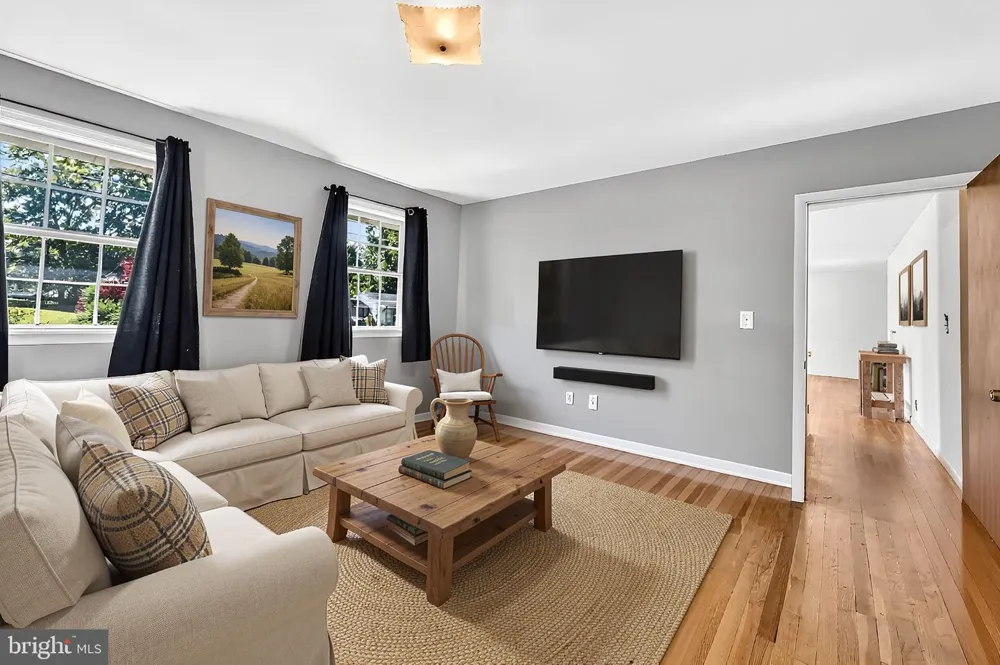 308 2ND STREET Bordentown, NJ 08505