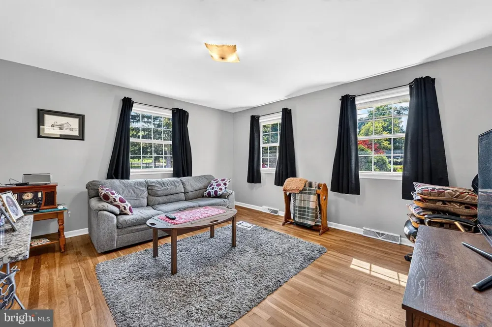 308 2ND STREET Bordentown, NJ 08505