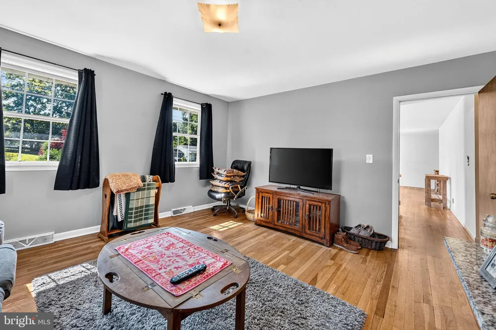 308 2ND STREET Bordentown, NJ 08505