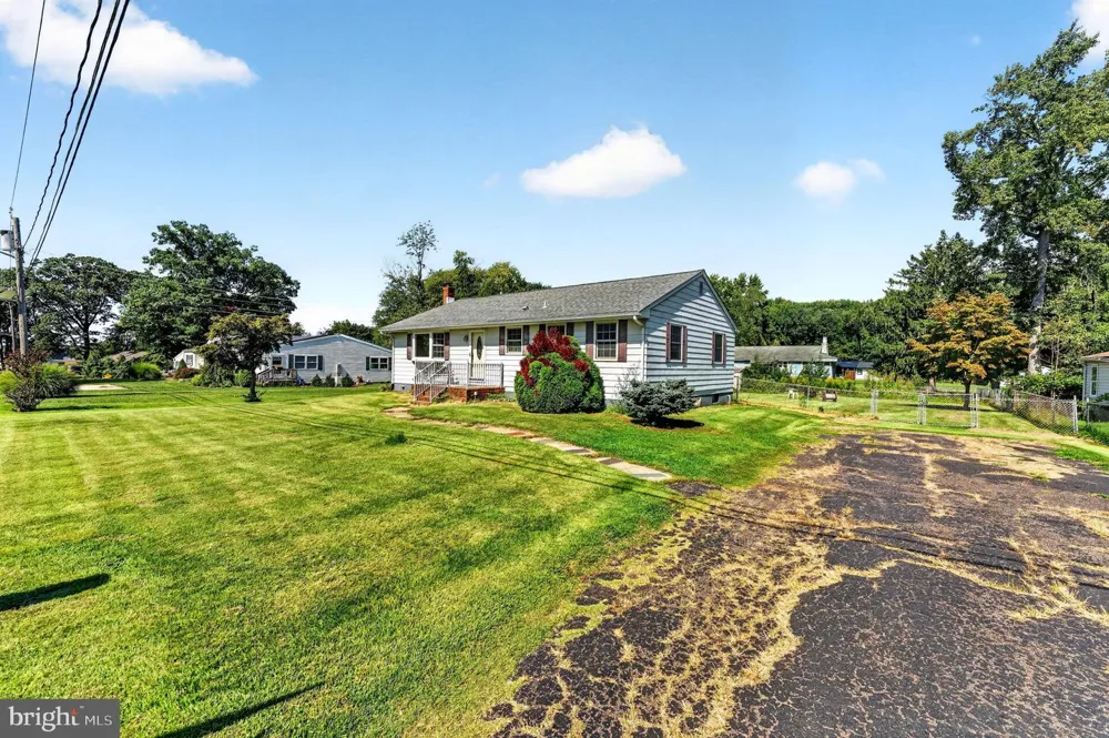 308 2ND STREET Bordentown, NJ 08505