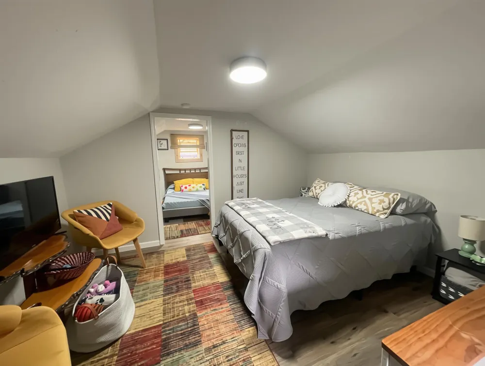 19 Frisbie Street Hillsdale City, MI 49242