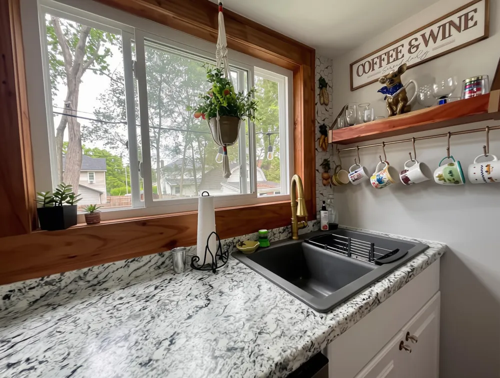 19 Frisbie Street Hillsdale City, MI 49242