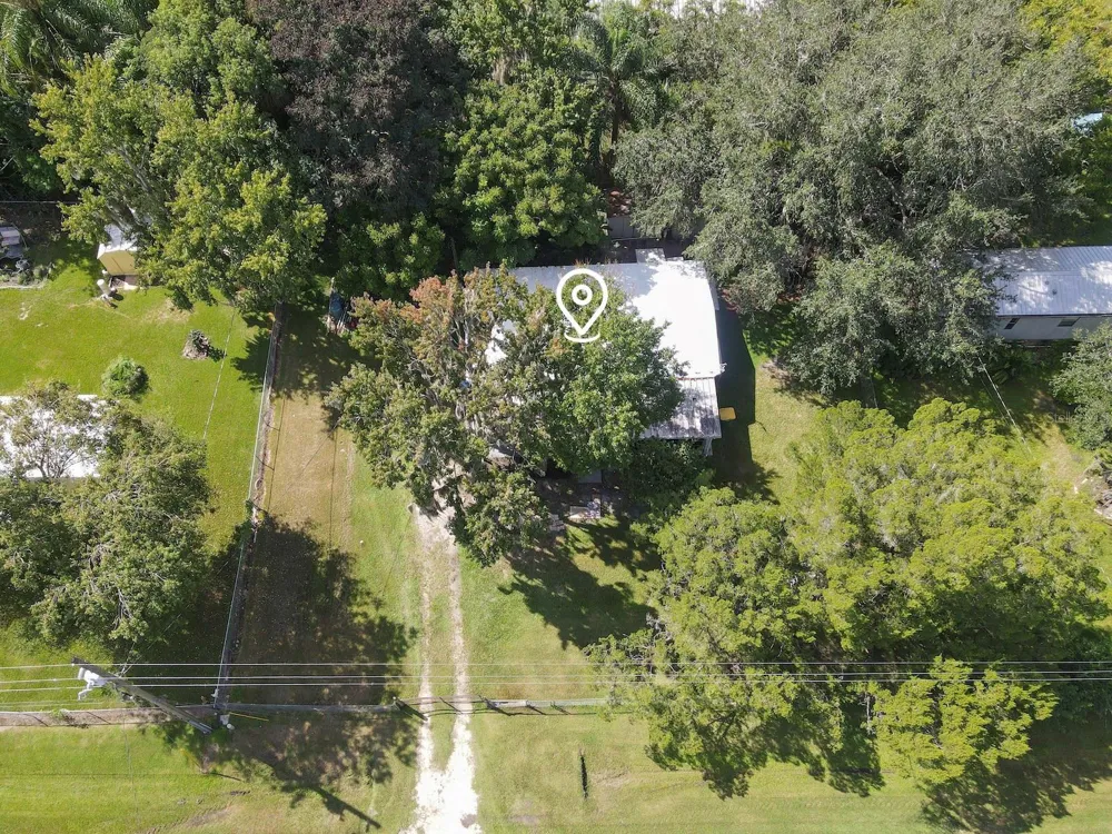 4946 TUSCAROA AVENUE St Cloud, FL 34771
