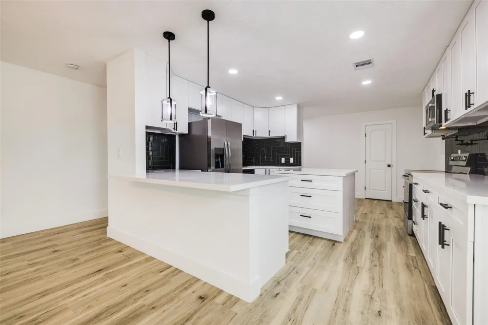 7067 Road 5913 #10 Cleveland, TX 77327