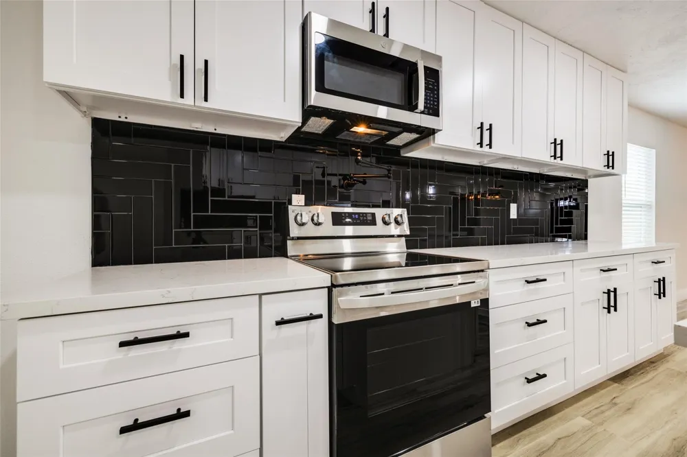 7067 Road 5913 #10 Cleveland, TX 77327