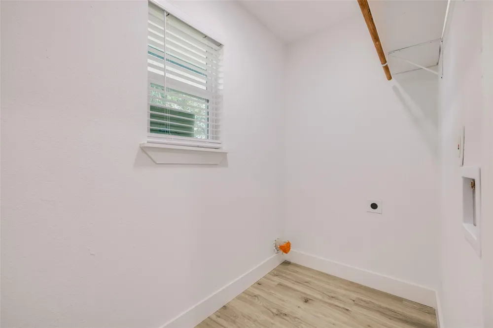 7067 Road 5913 #10 Cleveland, TX 77327