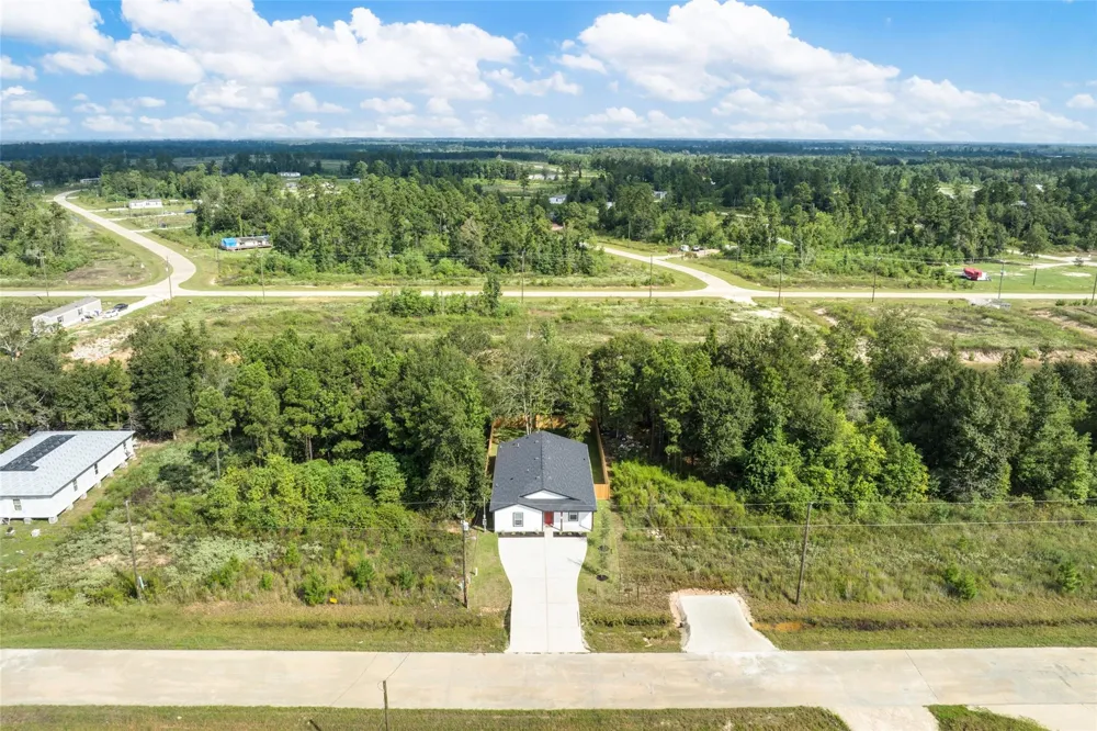 7067 Road 5913 #10 Cleveland, TX 77327