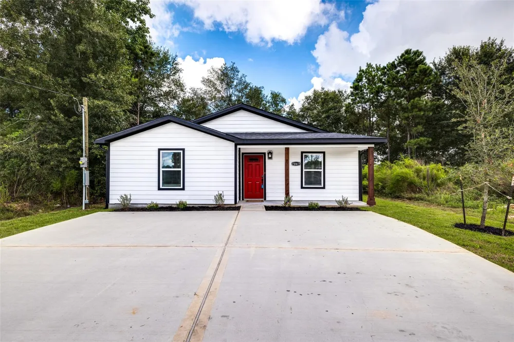 7067 Road 5913 #10 Cleveland, TX 77327