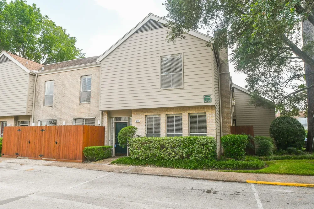2100 Tanglewilde Street #169 Houston, TX 77063