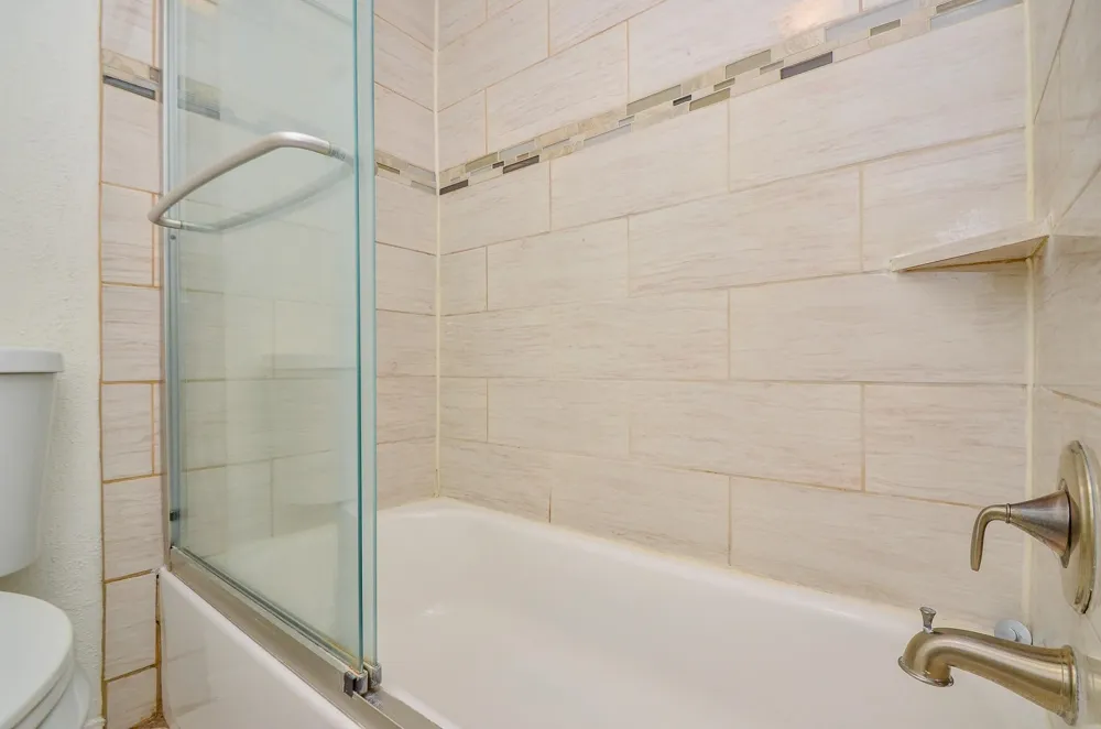 2100 Tanglewilde Street #169 Houston, TX 77063