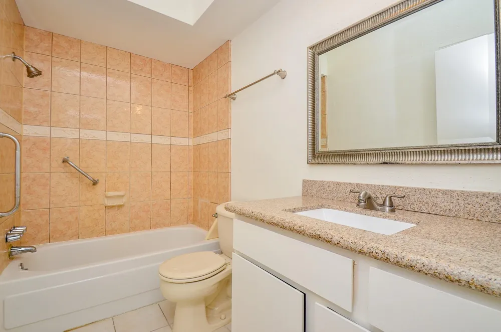 2100 Tanglewilde Street #169 Houston, TX 77063