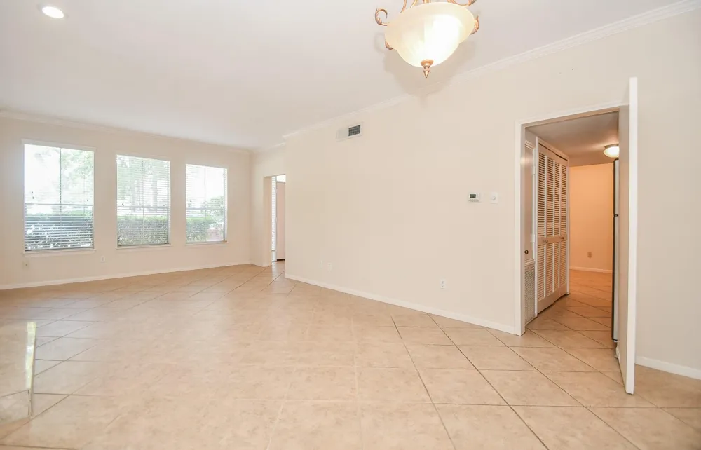 2100 Tanglewilde Street #169 Houston, TX 77063