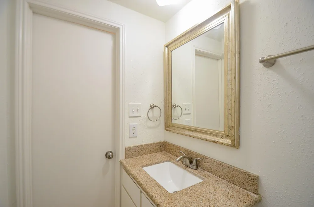 2100 Tanglewilde Street #169 Houston, TX 77063