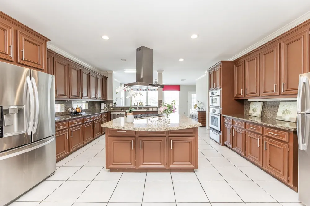 1907 Waterside Drive Missouri City, TX 77459