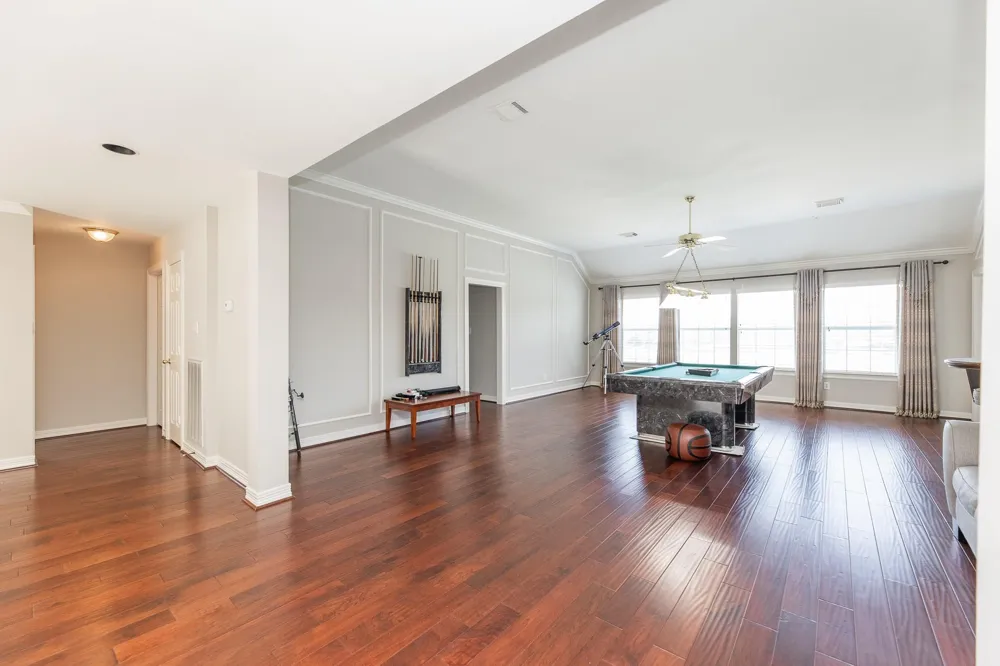 1907 Waterside Drive Missouri City, TX 77459