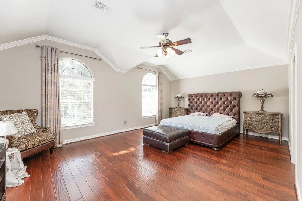 1907 Waterside Drive Missouri City, TX 77459