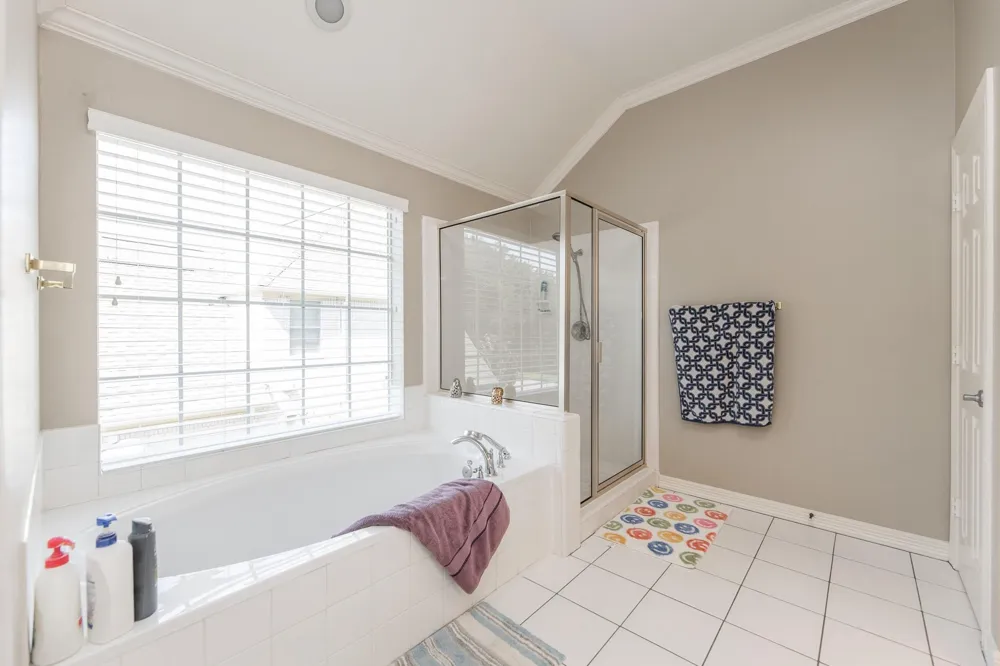 1907 Waterside Drive Missouri City, TX 77459