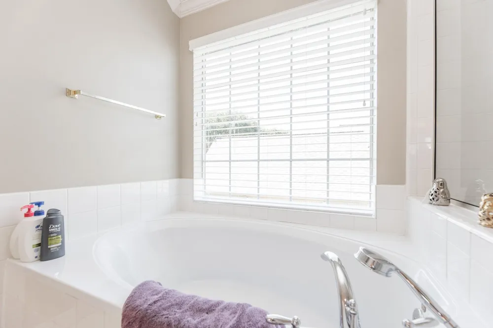 1907 Waterside Drive Missouri City, TX 77459