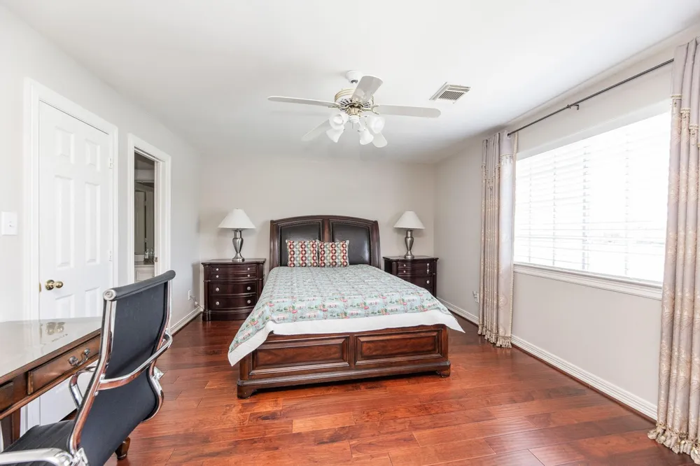 1907 Waterside Drive Missouri City, TX 77459