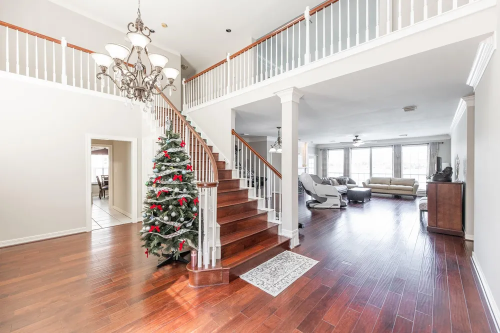 1907 Waterside Drive Missouri City, TX 77459