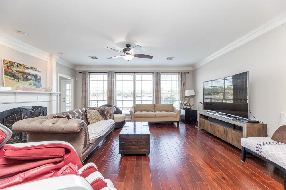1907 Waterside Drive Missouri City, TX 77459