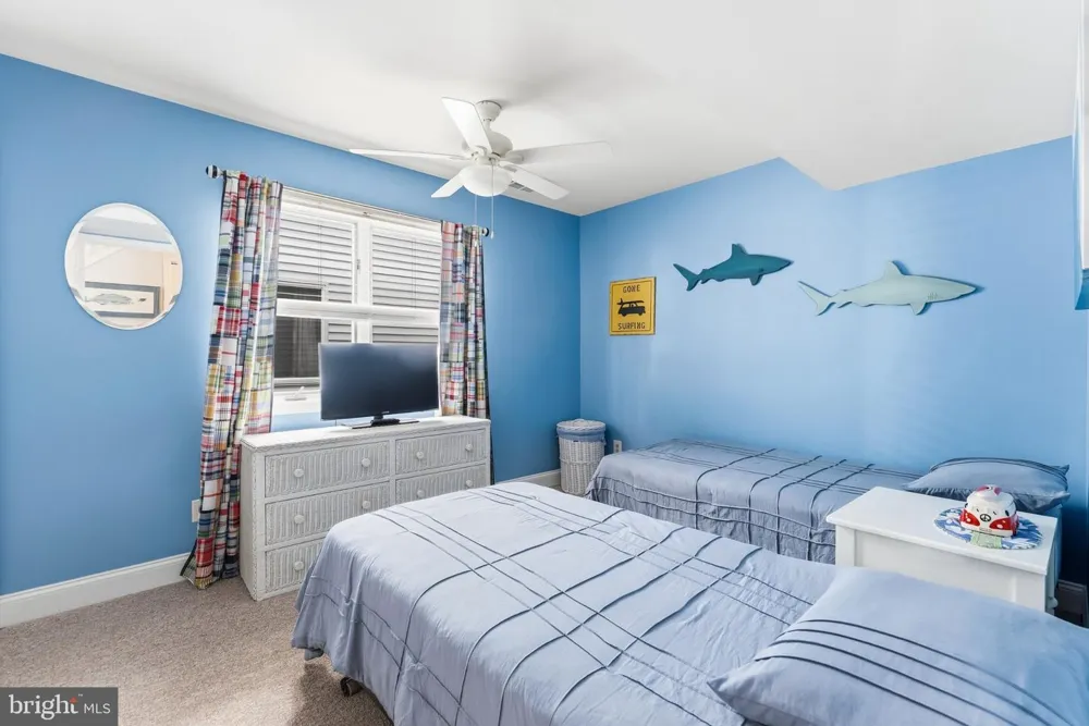 325 56TH STREET Sea Isle City, NJ 08243