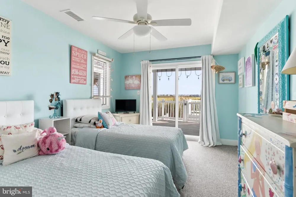 325 56TH STREET Sea Isle City, NJ 08243