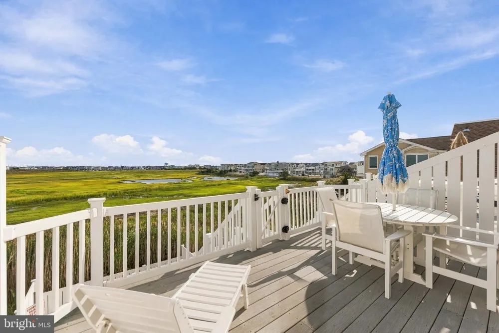 325 56TH STREET Sea Isle City, NJ 08243