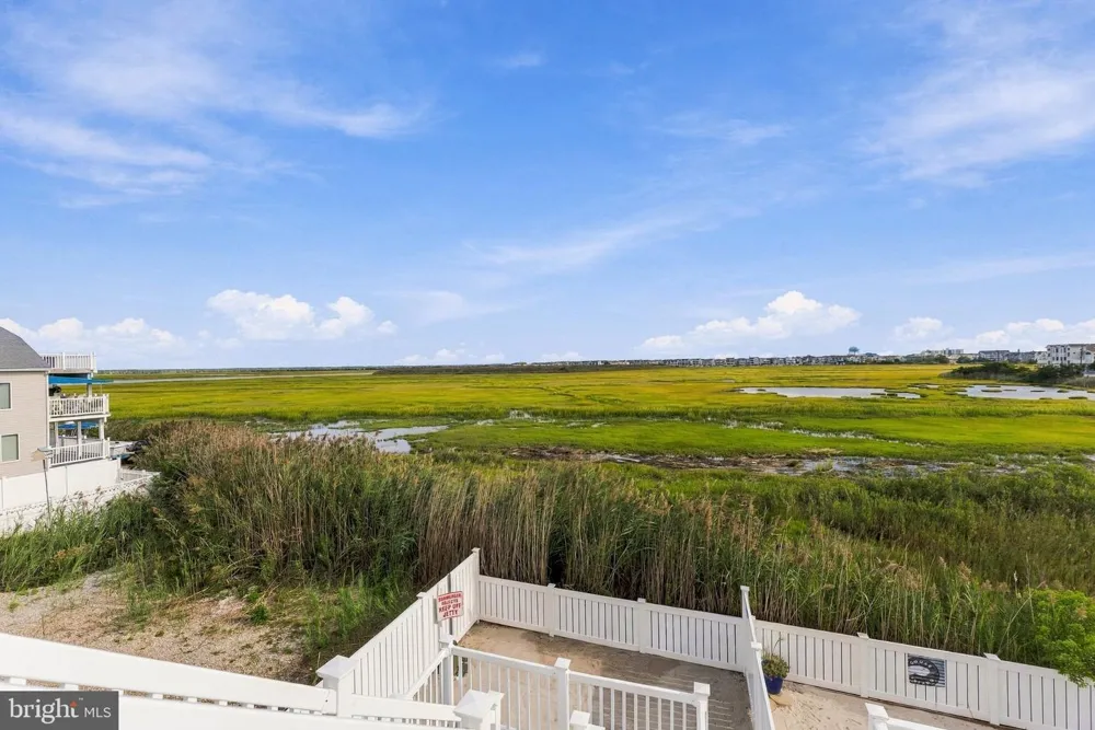 325 56TH STREET Sea Isle City, NJ 08243