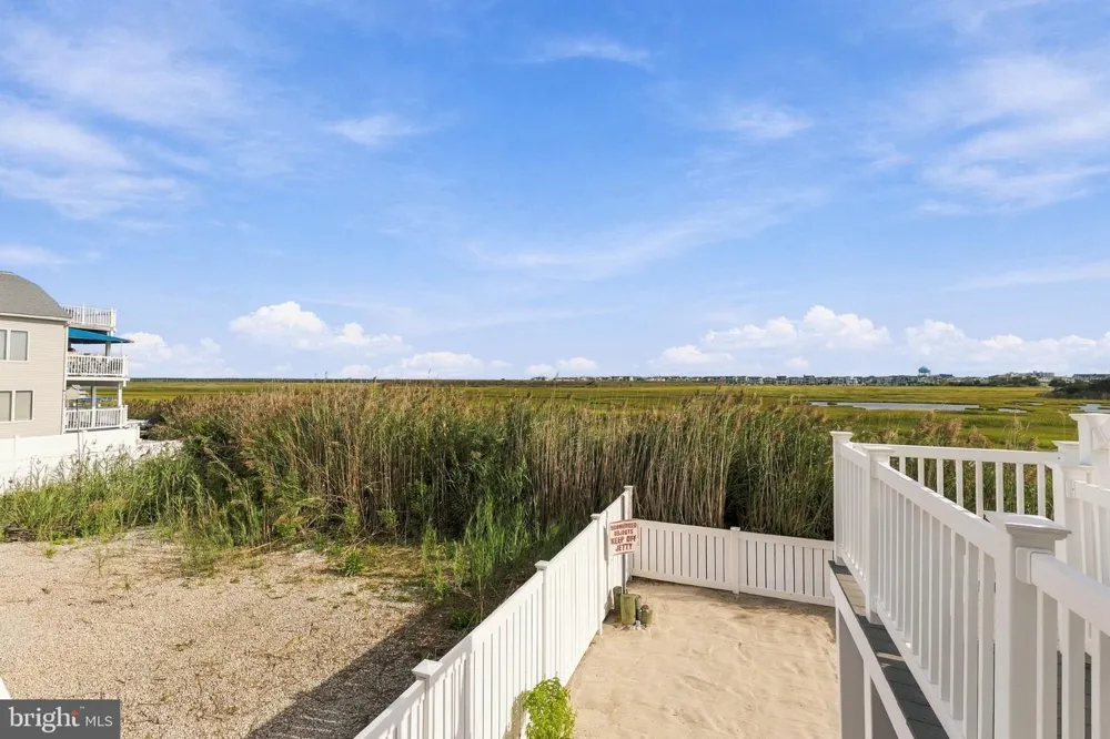 325 56TH STREET Sea Isle City, NJ 08243