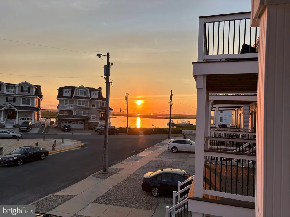 325 56TH STREET Sea Isle City, NJ 08243