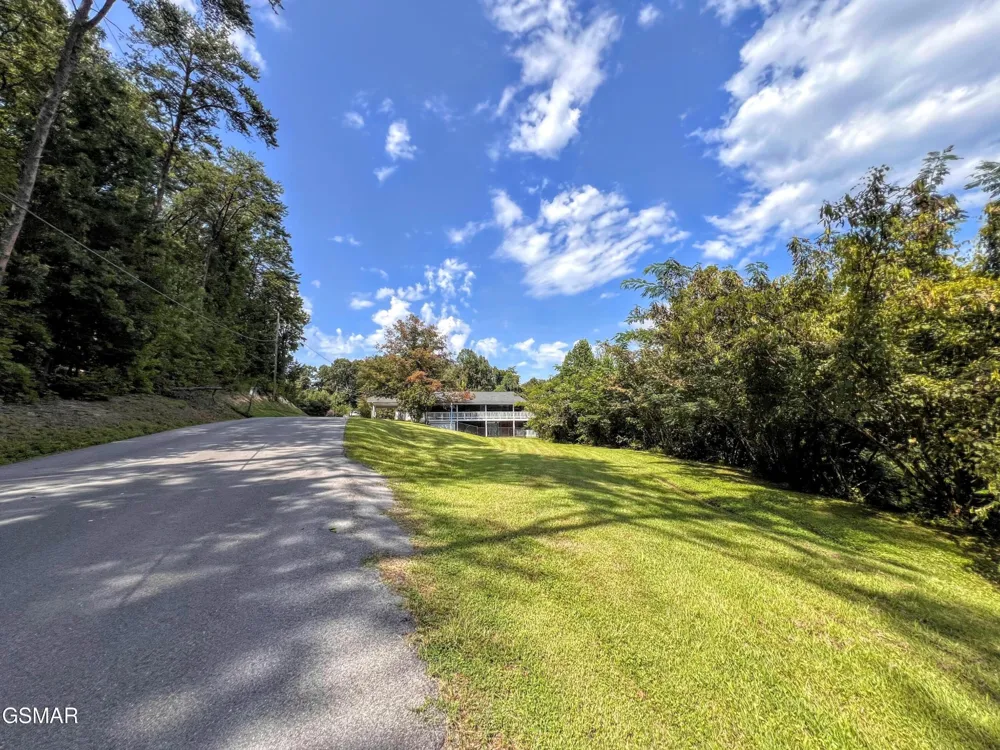 2531 Highland Park Drive Pigeon Forge, TN 37863