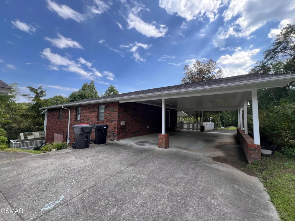 2531 Highland Park Drive Pigeon Forge, TN 37863