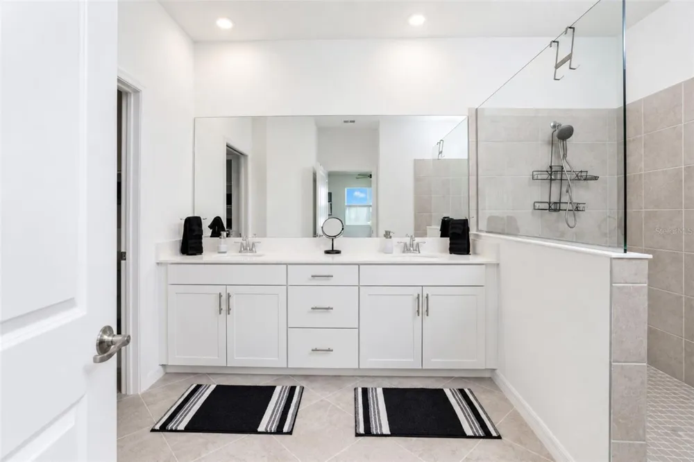12660 RADIANCE COURT #201 Venice, FL 34293