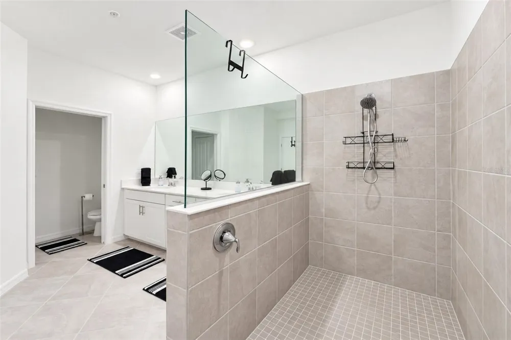 12660 RADIANCE COURT #201 Venice, FL 34293