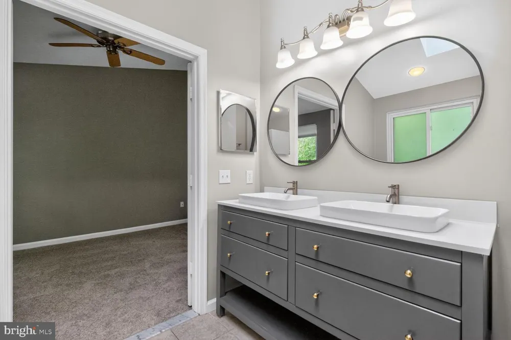 2621 TELLURIDE PLACE Silver Spring, MD 20906