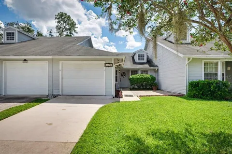 4574 WANDERING OAKS COURT
