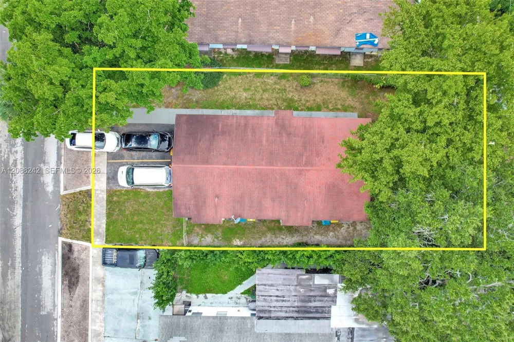 746 SW 4th St #2 Dania Beach, FL 33004