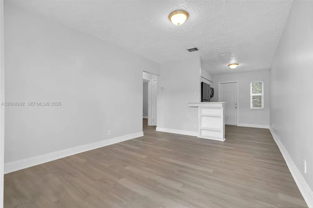 746 SW 4th St #2 Dania Beach, FL 33004