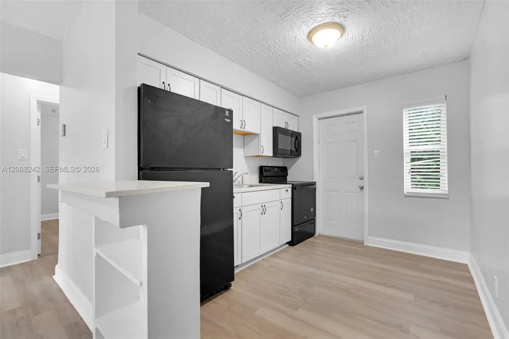 746 SW 4th St #2 Dania Beach, FL 33004