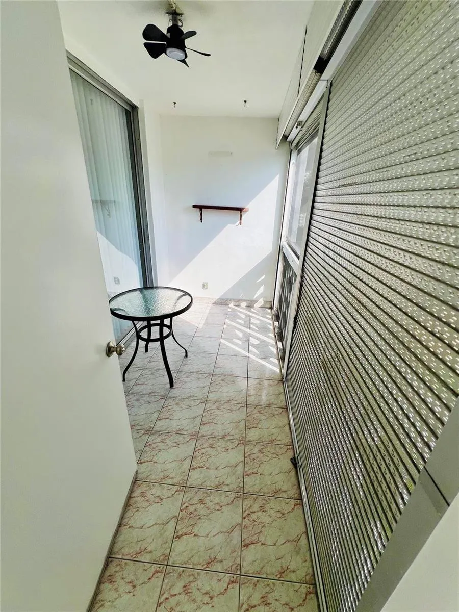 211 NE 8TH AVENUE #212 Hallandale Beach, FL 33009